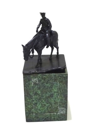 NID105 Nick Davis Little Horse Box