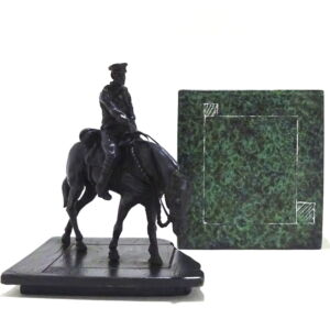 Without Top Nick Davis Little Horse Box