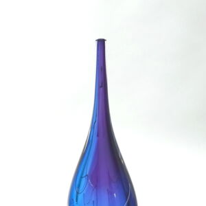STA009-Stuart-Akroyd-Elipse-Stem-Vase-Blue Purple