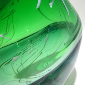 Close Up Stuart Akroyd Small Ludic Flat Disk Vase