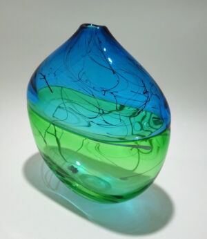 STA035 Stuart Akroyd Small Ludic Flat Disk Vase