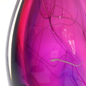 Close Up Stuart Akroyd Elipse Stem Vase