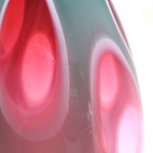 Close Up Stuart Akroyd Closed Lagoon Vase