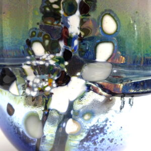 Close-Up-Shakspeare-Glass-Lustre-Rocks-Medium-Open