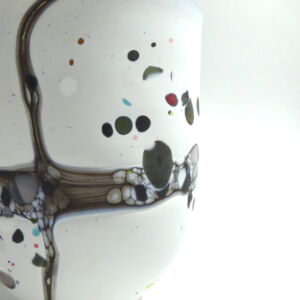 Close-Up-Shakspeare-Glass-Pebble-Medium-Open-White