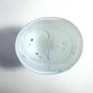 Inside-Shakspeare-Glass-Pebble-Medium-Open-White