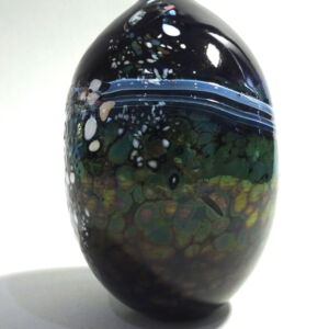 Side-2-Shakspeare-Glass-Lustre-Rocks-Medium-Closed