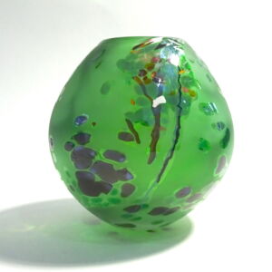 Side-Shakspeare-Glass-Shallow-Medium-Form-Green