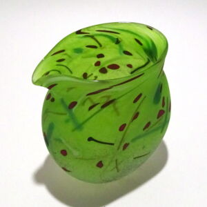 WS37 Shakspeare Glass Headgerow Clutch Jug