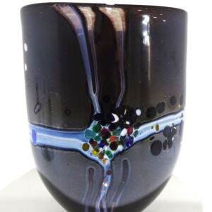 Front Shakspeare Glass Black Pebble X Large Open