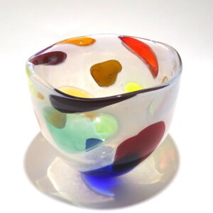 WS49 Shakspeare Glass Nougat Medium Bowl