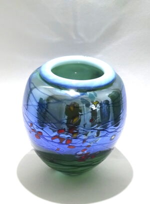 WS74 Shakspeare Glass Inside Cased Boulder Urn
