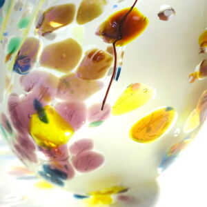 Close-Up-Shakspeare-Glass-Seagrass-Small-Lipped-Bowl